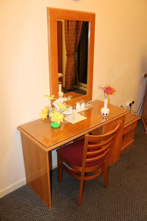 Sahar Hotel Dubaj 2*,